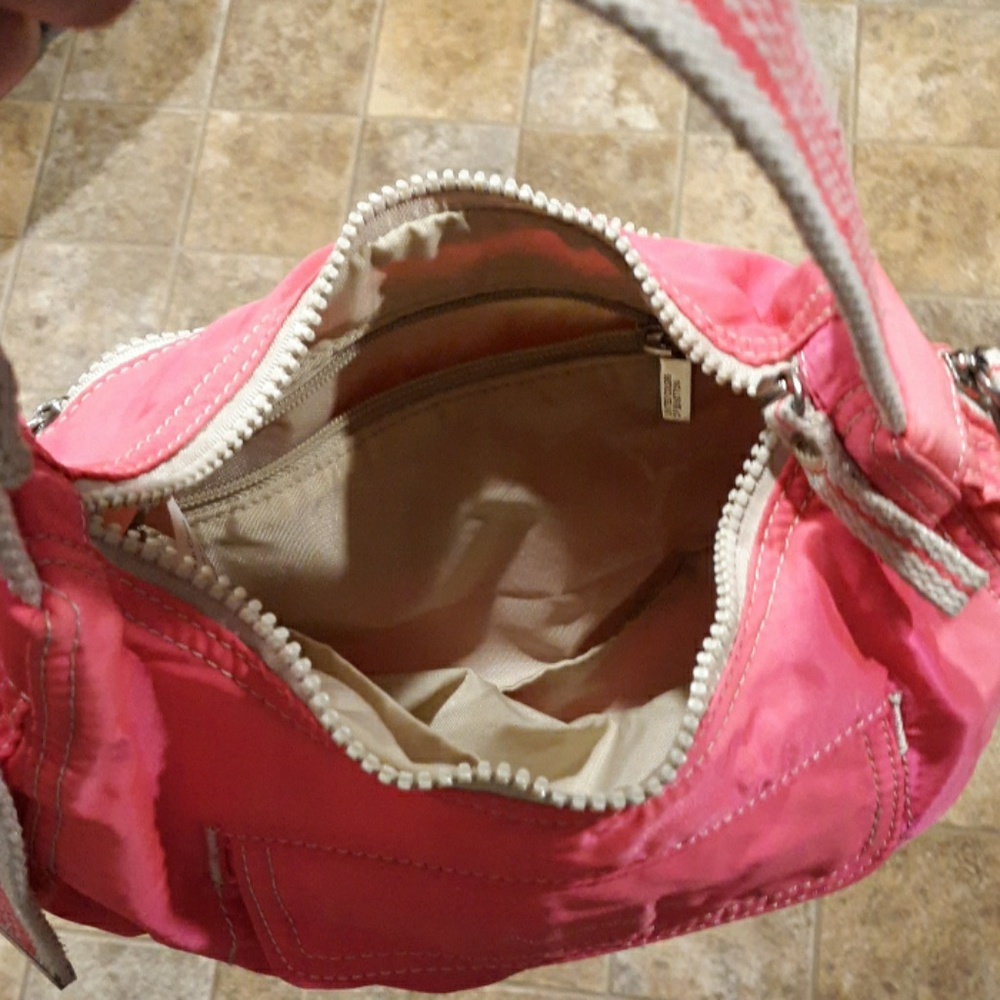United Colors Of Benetton Pink Mini Shoulder Bag - Picture 7 of 8